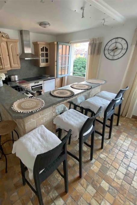 Grasse : Centre Ville Superbe Appartement 2 Chambres Екстериор снимка